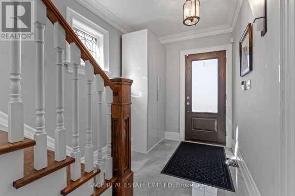 Laundry room - 133 Glengrove Avenue W, Toronto, ON M4R1P1 Photo 3