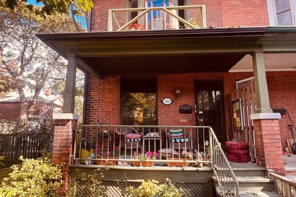 133 Hampton Avenue, Toronto