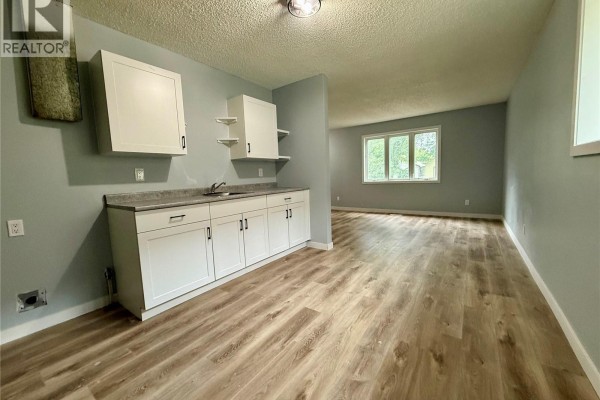 Kitchen - 133 L Avenue S, Saskatoon, SK S7M2G0 Photo 5