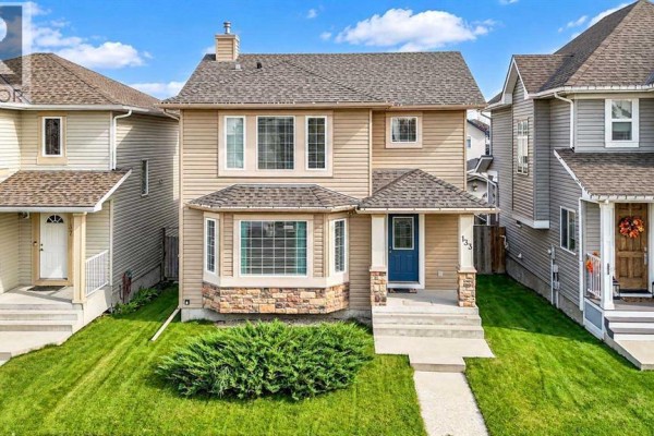 133 Luxstone Place, Airdrie, AB, photo 2