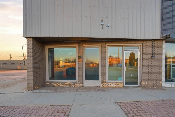 133 Main Street, Morris Rm, MB R0G1K0 Photo 3