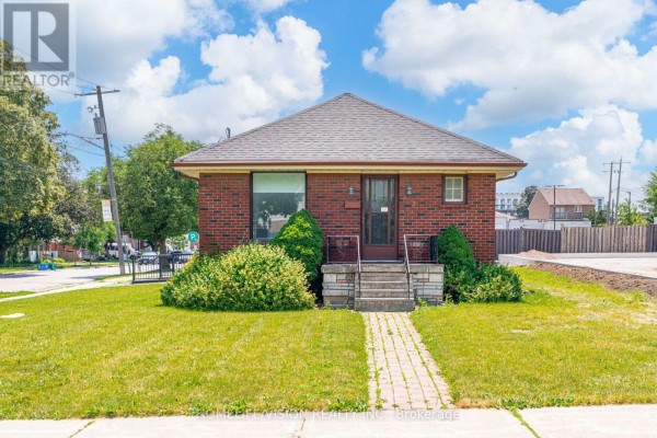 133 Mary Street E, Whitby, ON, photo 3