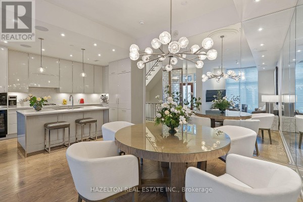 Kitchen - 133 Pears Avenue, Toronto, ON M5R1T3 Photo 4