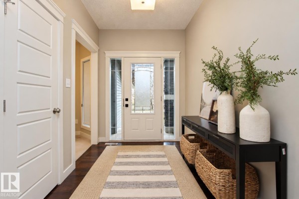 Kitchen - 133 Sandalwood Cr, Sherwood Park, AB T8H0S4 Photo 2