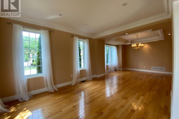 Living room - 133 Selwyn Road, Richmond Hill, ON L4E5E5 Photo 4