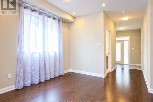 133 Teelin Circle, Ottawa, ON K2C3H2 Photo 2