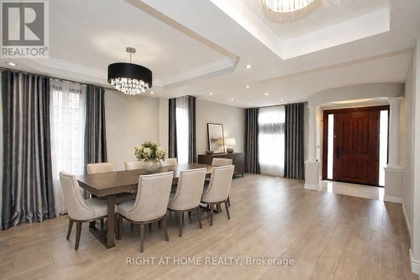 Dining room - 133 Woodville Drive, Vaughan, ON L6A4K4 Photo 4