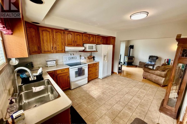 1330 Aubin Avenue, Cornwall, ON K6J4R8 Photo 4