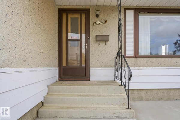 Den - 13303 Delwood Rd Nw, Edmonton, AB T5C3B5 Photo 4