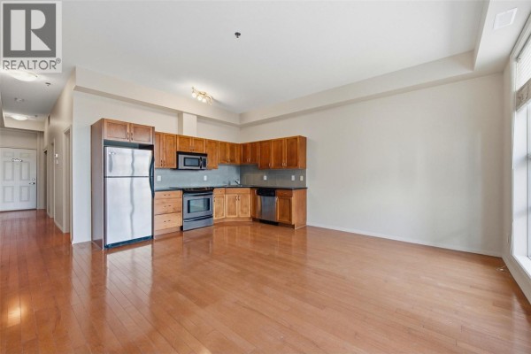 Living room - 1331 Ellis Street Unit# 312 Lot# 57, Kelowna, BC V1Y1Z9 Photo 3
