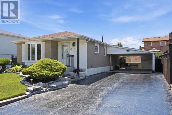1331 Tatra Drive, Pickering, ON, photo 2