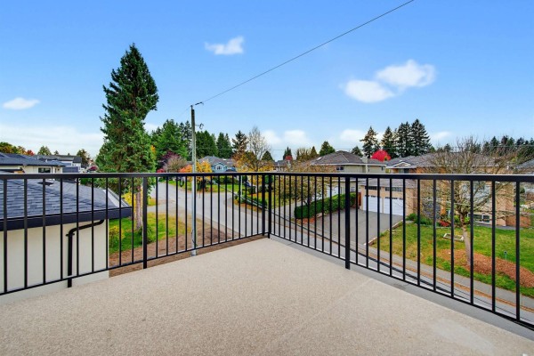 13314 62 Avenue, Surrey, BC V4N2E8 Photo 4