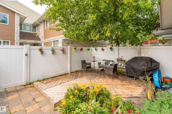 Den - 13323 47 St Nw, Edmonton, AB T5A3L5 Photo 5