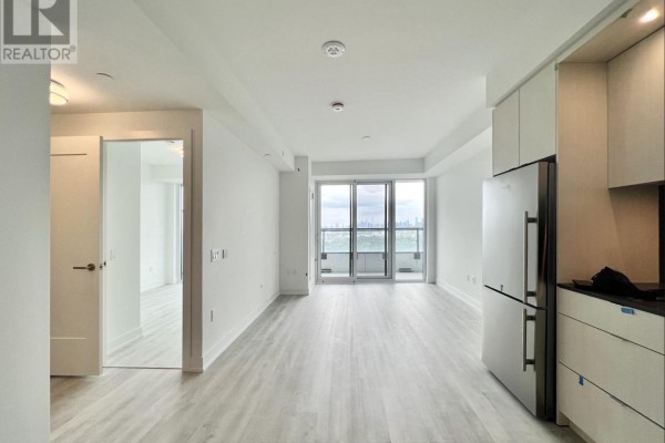 #1333 - 20 Inn On The Park Drive, Toronto, ON, photo 3