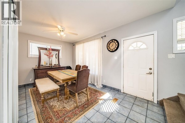 3pc Bathroom - 1333 Wyandotte Street, Windsor, ON N9B1H3 Photo 4