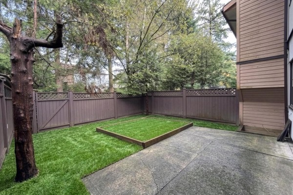 13335 70b Avenue, Surrey, BC, photo 3
