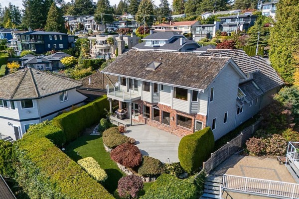 1334 132a Street, Surrey, BC V4A7E7 Photo 4