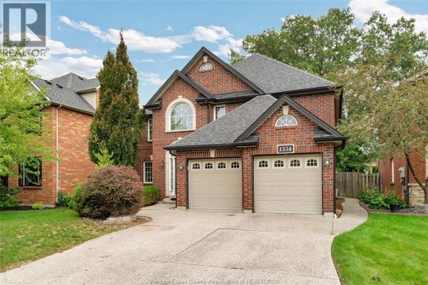4pc Bathroom - 1334 Lakeview, Windsor, ON N8P1P1 Photo 2