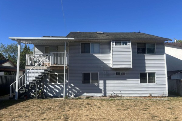 13342 79 Avenue, Surrey, BC V8W8H4 Photo 3