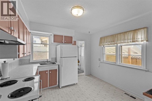 Bedroom - 1335 Columbia Street, Kamloops, BC V2C2W6 Photo 5