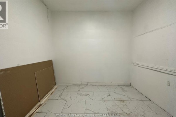 1335 Wyandotte, Windsor, ON N9A3K8 Photo 4