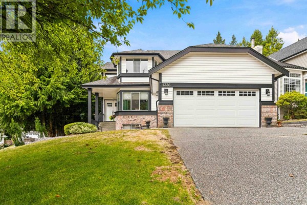 1336 Cimarron Drive, Coquitlam, BC V3B7E5 Photo 2