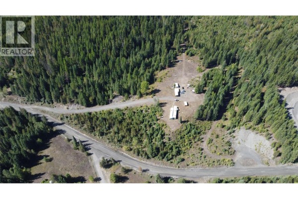 Office - 1336 Trinity Valley Road, Lumby, BC V0E2G4 Photo 4