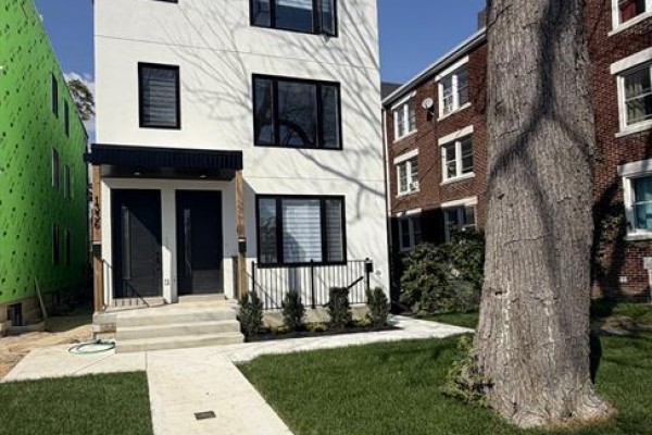 1336 University Unit# Lower, Windsor