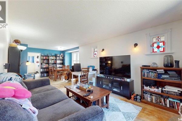 Dining room - 1337 Mctavish Street, Regina, SK S4T3W1 Photo 2