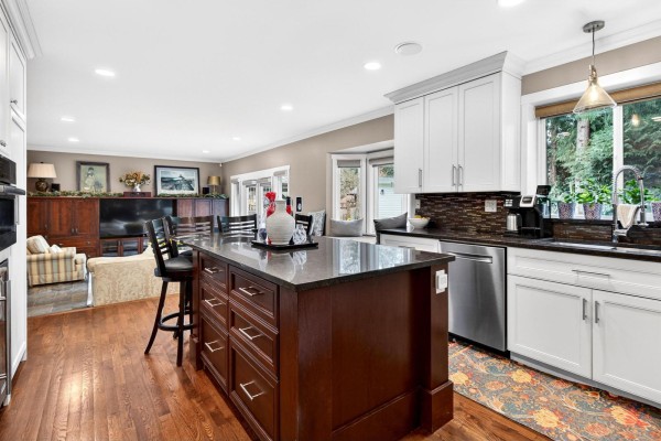 13386 18a Avenue, Surrey, BC V4A7R1 Photo 4