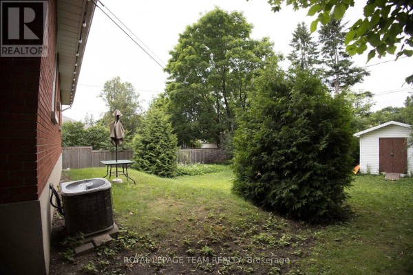 Kitchen - 1339 Kilborn Avenue, Ottawa, ON K1H6L2 Photo 5