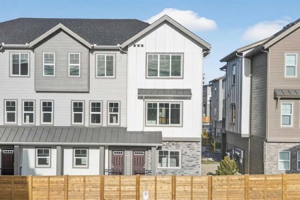 Kitchen - 134, 2231 81st Street Sw, Calgary, AB T3H6M4 Photo 2