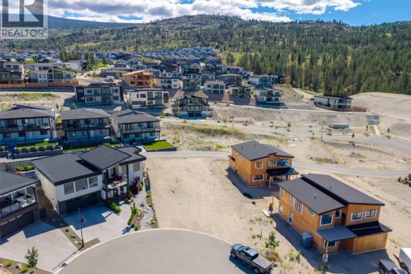 134 Deer Place, Penticton, BC V2A0J8 Photo 5