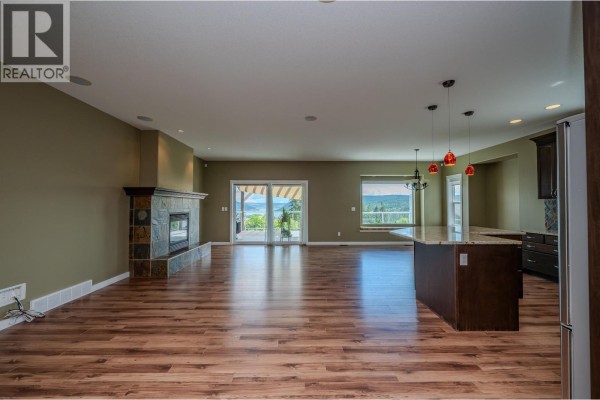 Dining room - 134 Eagle Crescent, Williams Lake, BC V2G5K4 Photo 4