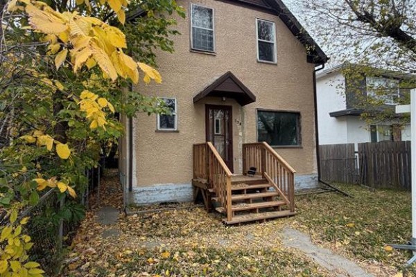 134 Hespeler Avenue, Winnipeg
