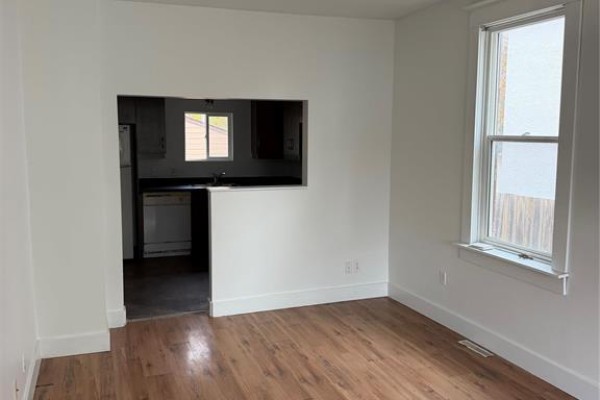 Primary Bedroom - 134 Hespeler Avenue, Winnipeg, MB R2L0L4 Photo 4