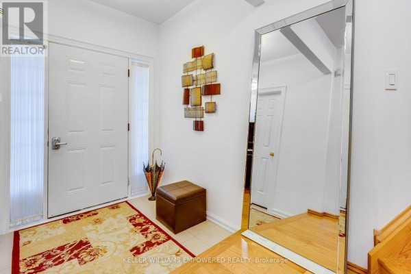 Eating area - 134 Queen Isabella Crescent, Vaughan, ON L6A3J7 Photo 4