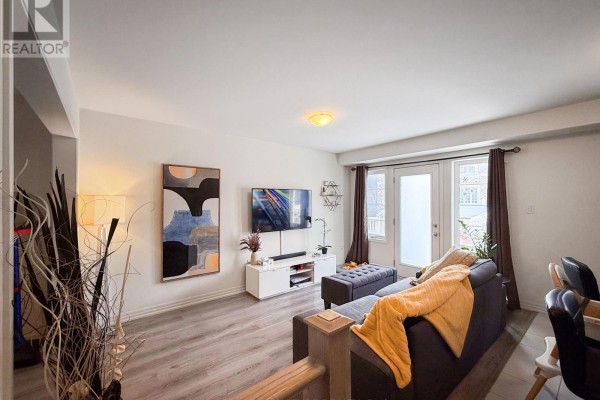 Great room - 134 Stork Street, Oakville, ON L6H7B5 Photo 3