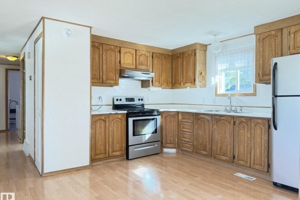 Primary Bedroom - 134 Willow Dr, Breton, AB T0C0P0 Photo 3