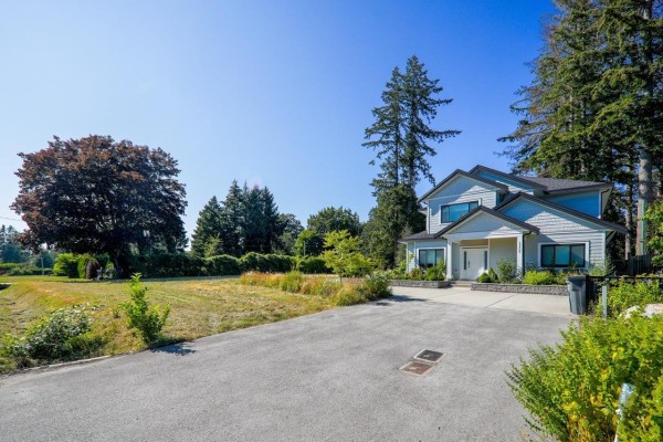 13409 56 Avenue, Surrey, BC V3X2Z5 Photo 3