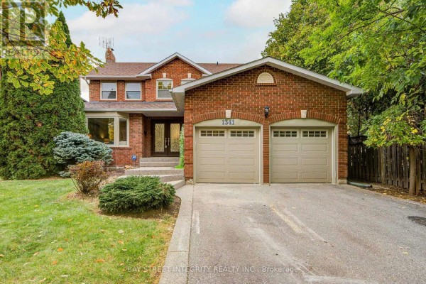 1341 Old English Lane, Oakville, ON L6M2P9 Photo 2