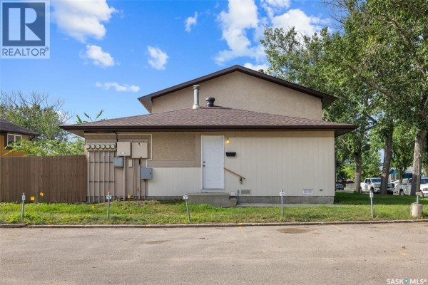 Primary Bedroom - 1342 Brown Street, Regina, SK S4N5M3 Photo 3