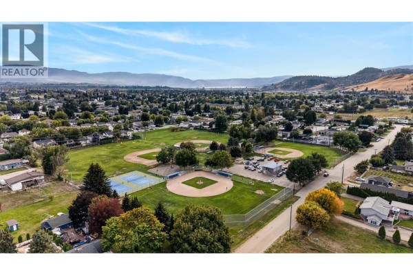 Laundry room - 1342 Friesen Road, Kelowna, BC V1X7P7 Photo 2