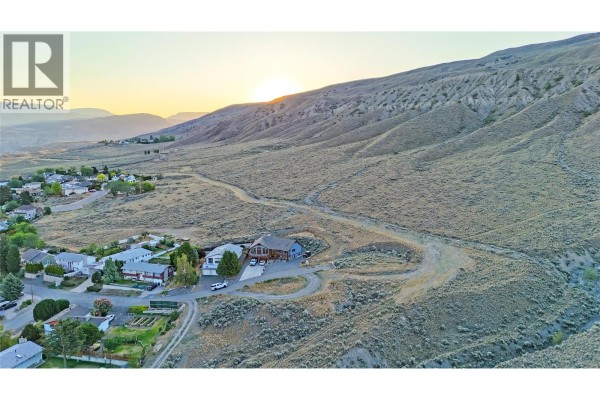 1342 Heustis Drive, Ashcroft, BC V0K1A0 Photo 3