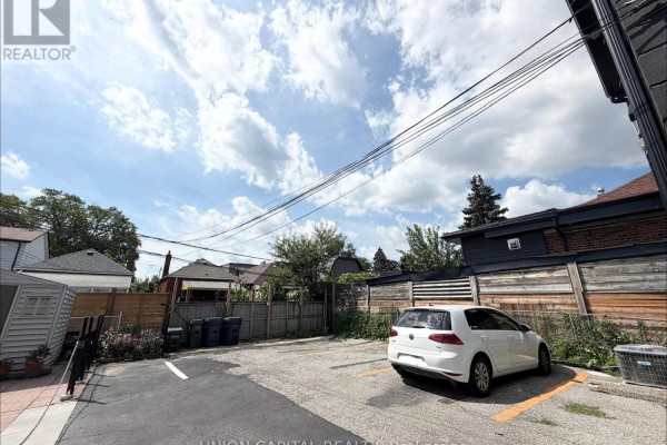 1342 Weston Road, Toronto, ON M6M4R5 Photo 5
