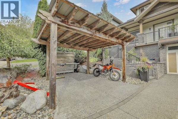 13422 235 Street, Maple Ridge, BC V4R2W3 Photo 4