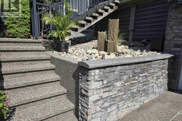13422 235 Street, Maple Ridge, BC V4R2W3 Photo 5