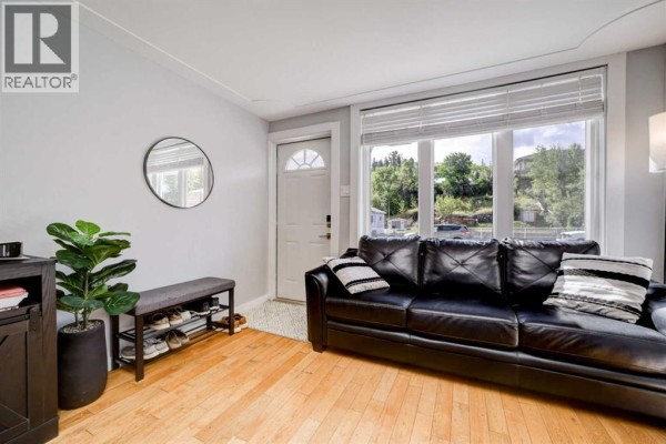 4pc Bathroom - 13425 18 Avenue, Blairmore, AB T0K0E0 Photo 3
