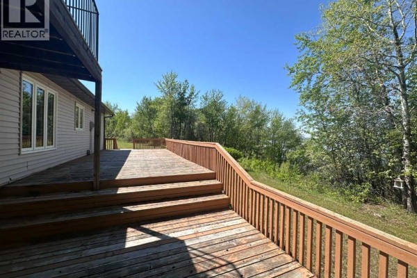 Family room - 13428 Lakeland Drive, Rural Lac La Biche County, AB T0A2C1 Photo 4