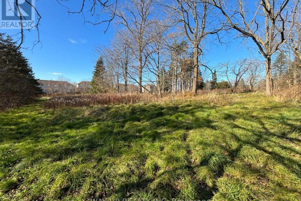 1343 Sunningdale Road E, London North, ON, photo 2